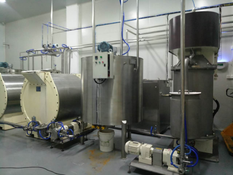 Chocolate ball mill system
