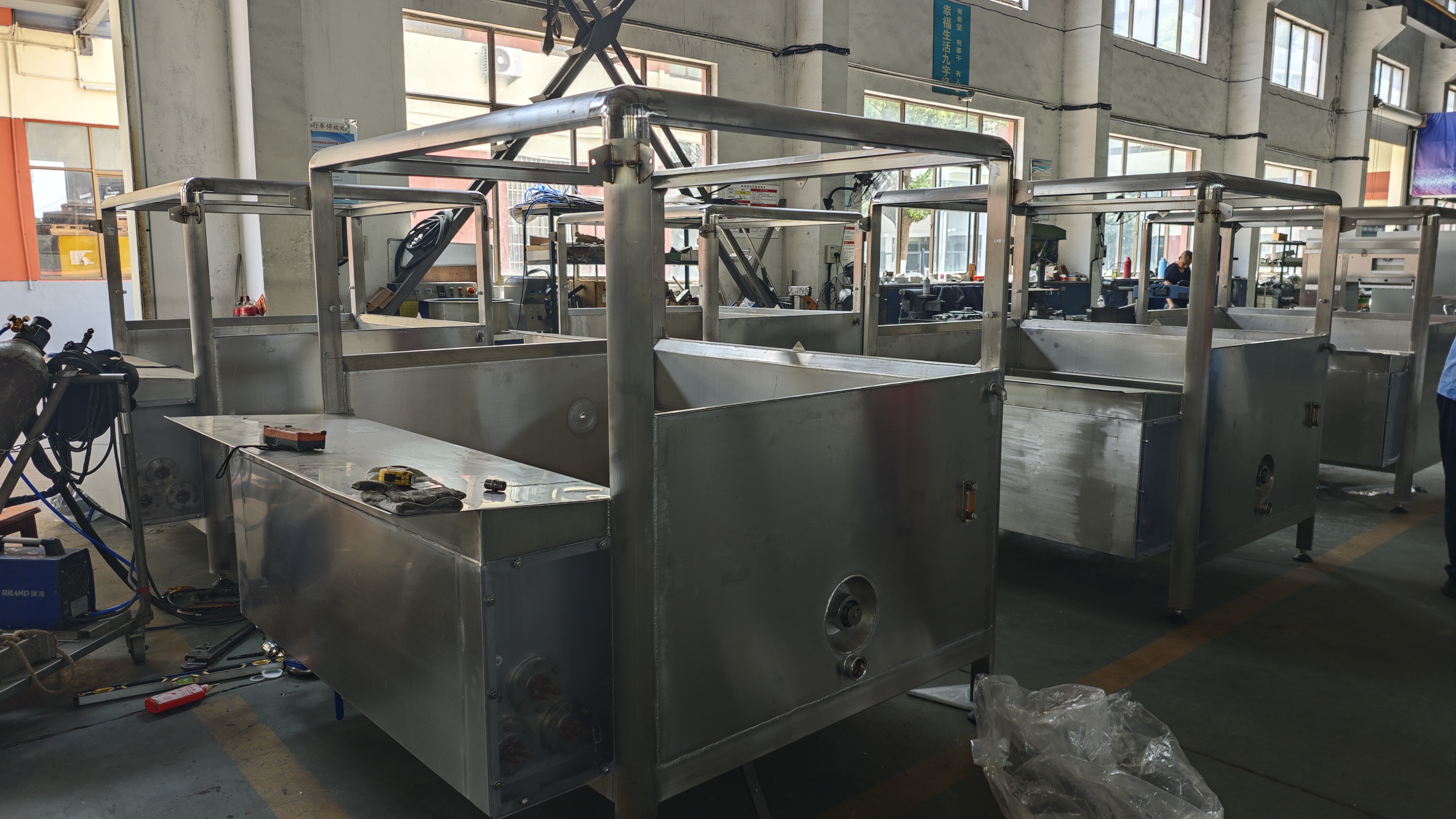400L Square Chocolate Melting Tank 3