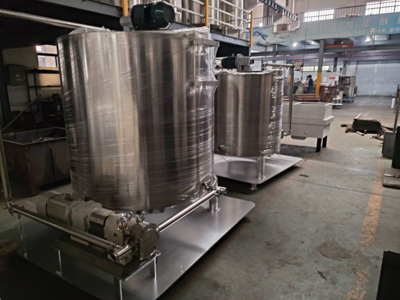 Chocolate holding tank with chocolate pump and pipes